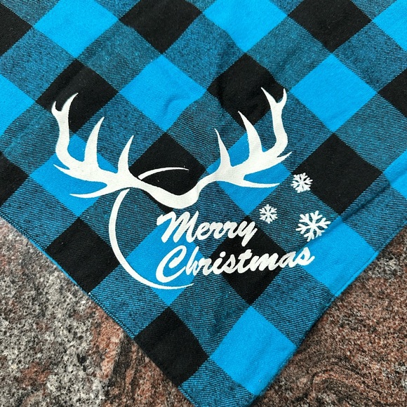 Set of 3 Christmas plaid dog bandanas - Picture 4 of 10